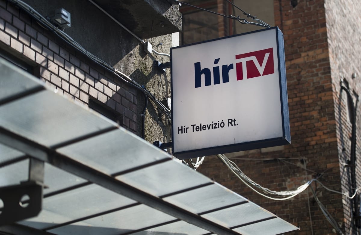 Elhagyják Simicskát a Hír Tv arcai