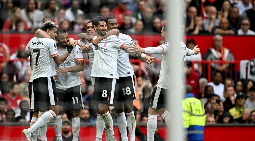 Simán nyert a Liverpool a Manchester elleni rangadón, Szoboszlai Dominik gólpasszt adott – videó