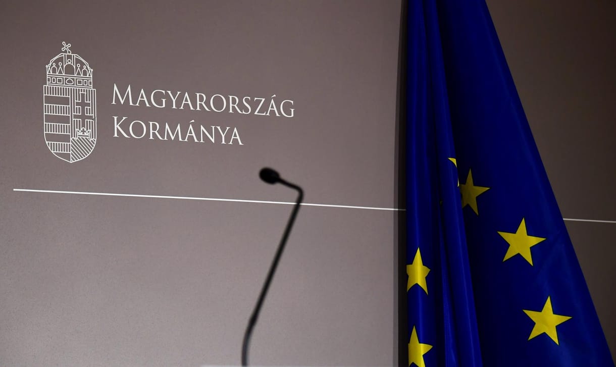 A Politico összeszedte, miért távozhatott valójában a magyar uniós nagykövet