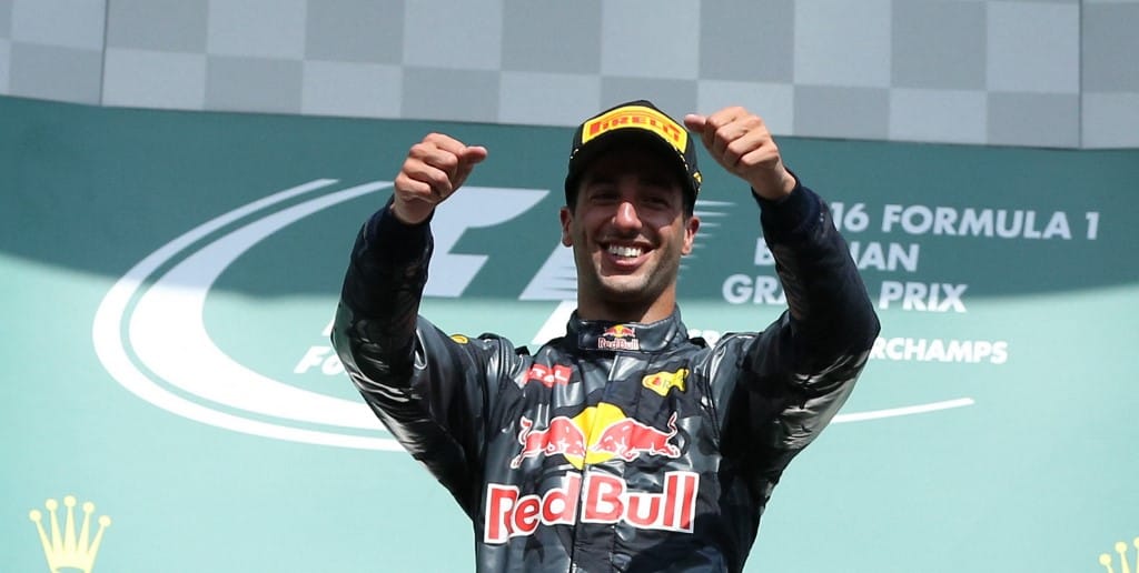 Ricciardo újra ülést kap a Forma–1-ben, a Red Bull fiókcsapatánál versenyez az év végéig
