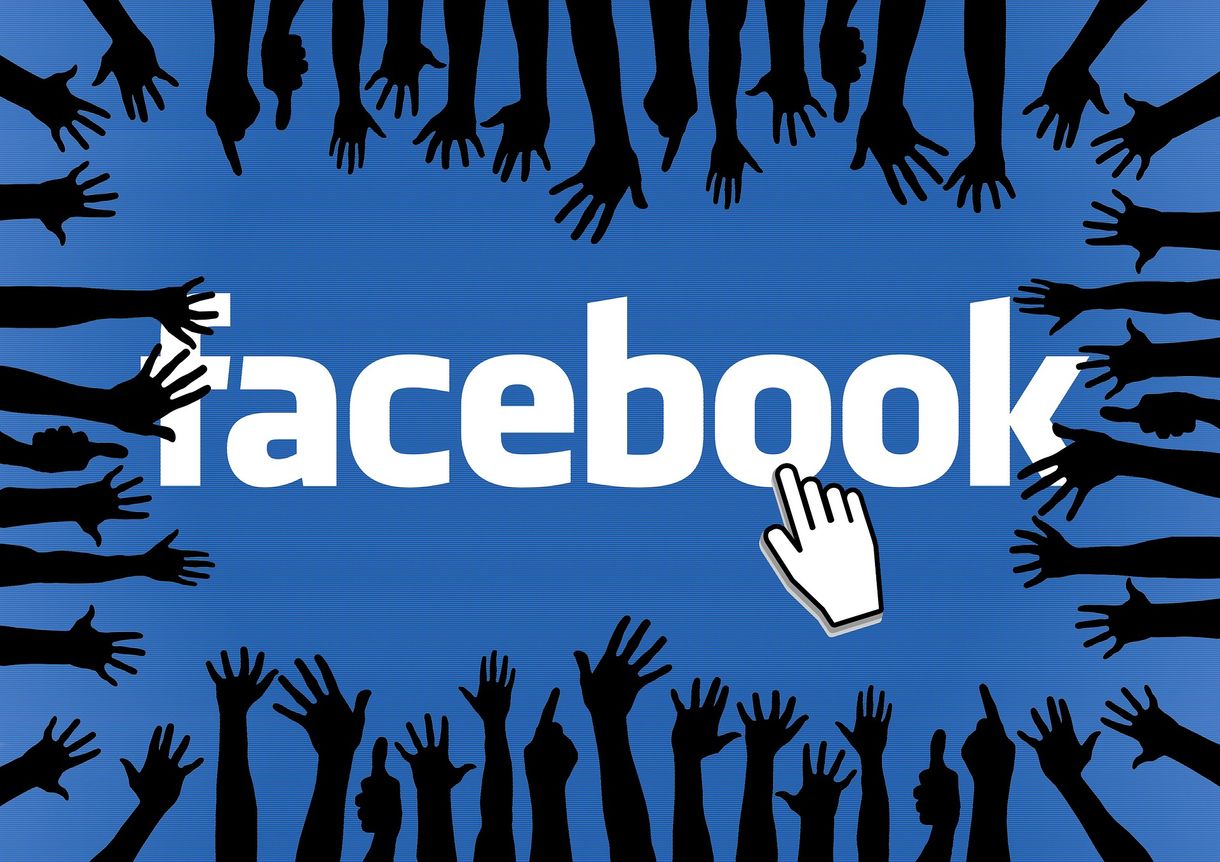 Októberben megváltozik a Facebook, új fül alatt kell majd keresni a híreket