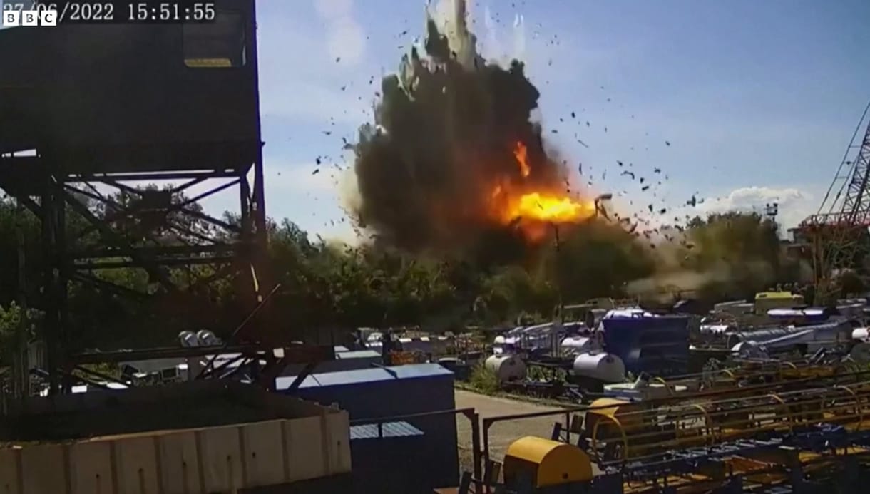 Videó van róla: így csapódott be a zsúfolt kremencsuki plázába az orosz rakéta