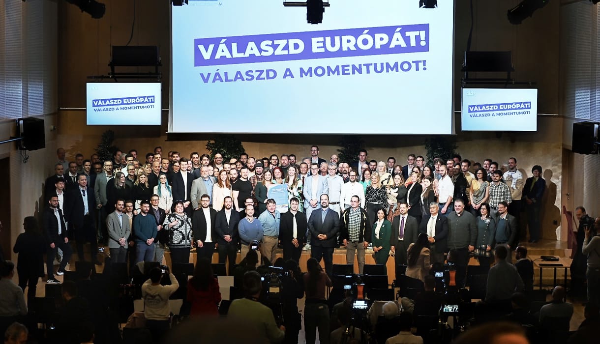 Berúgta a kampányát a Momentum: Donáth Anna bírálta Magyart, de kezet is nyújtott neki