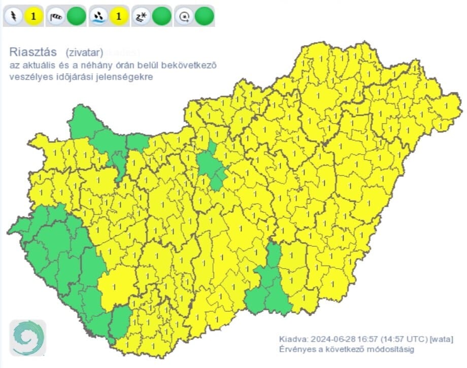 Zivatarok és felhőszakadás miatt adtak ki figyelmeztetést, főleg keleten lesz majd szükség esernyőre
