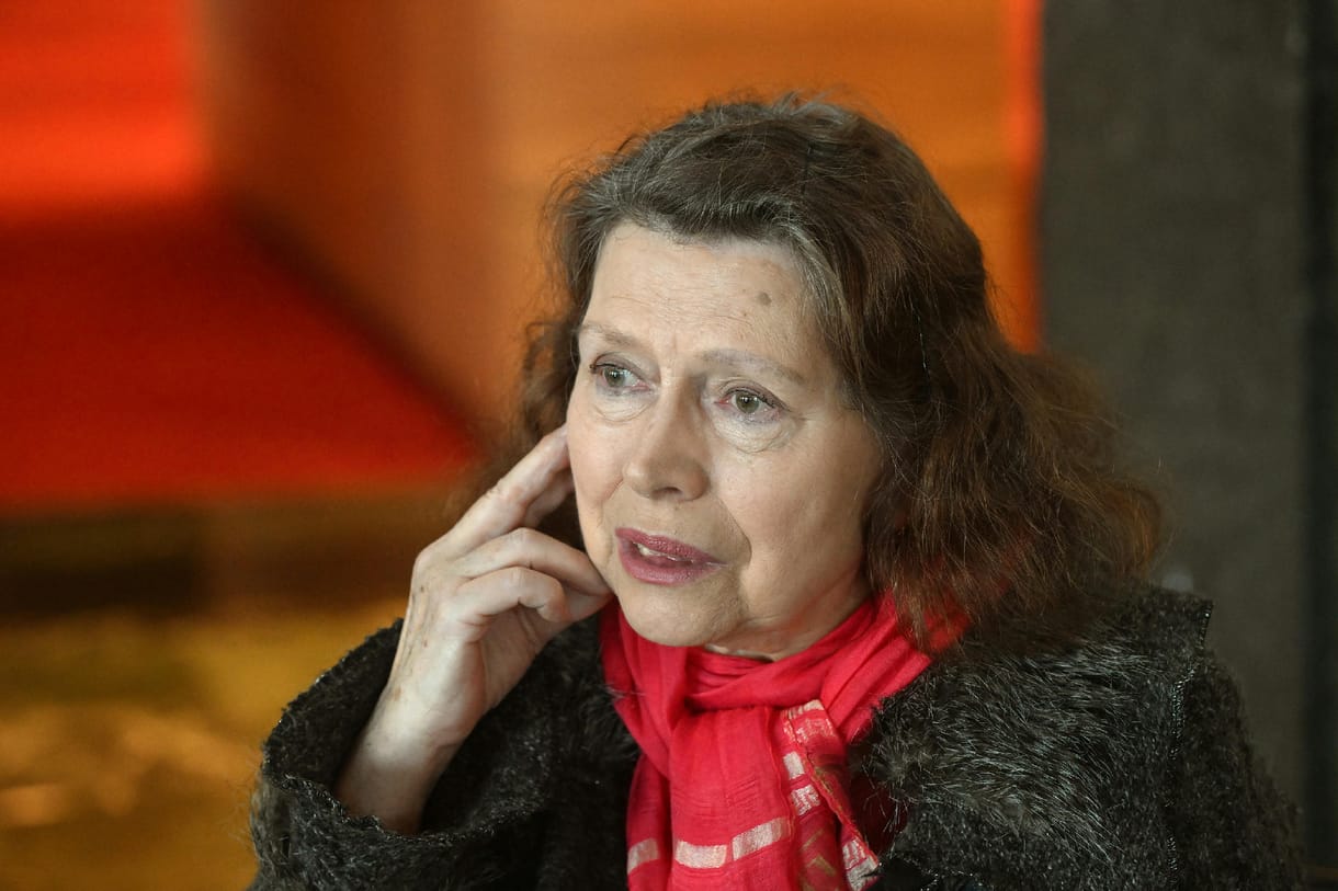 Ladik Katalin költő, performer, képzőművész: 