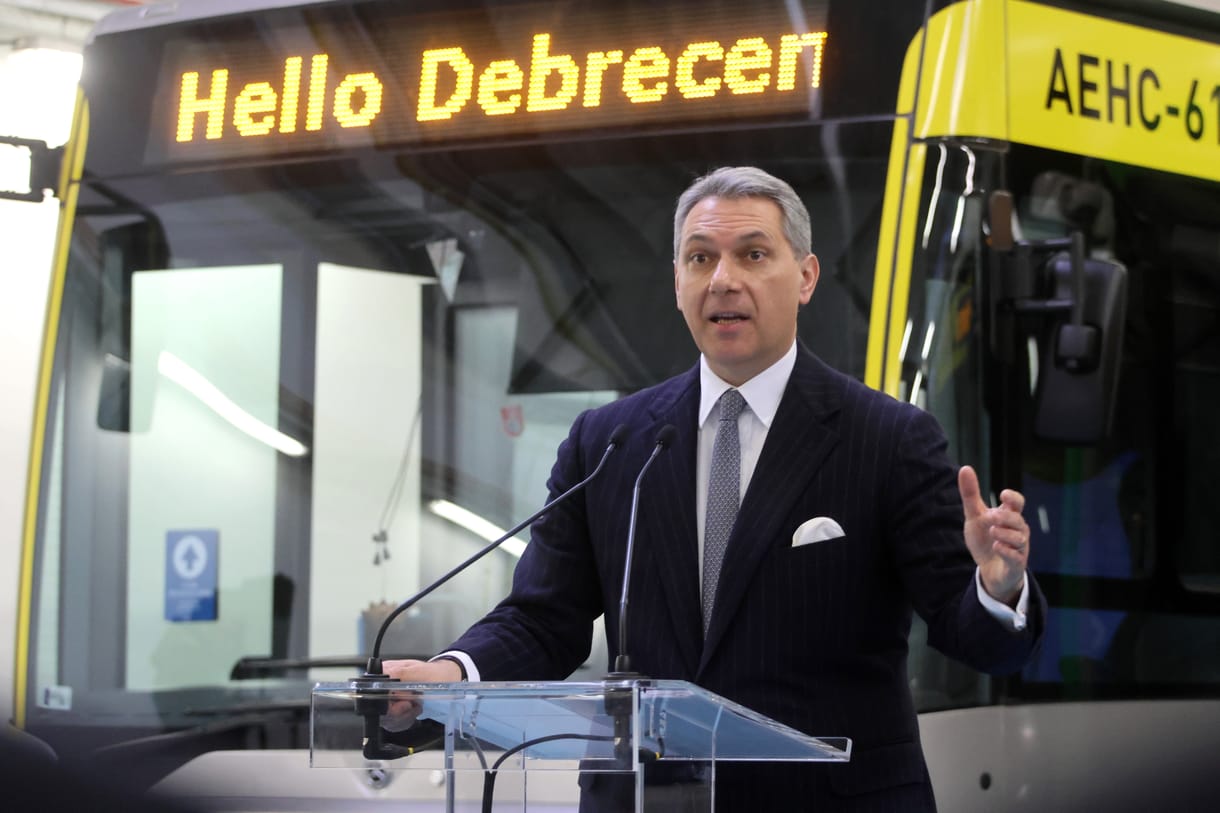 A MÁV belső levélben figyelmeztette Lázár Jánost, hogy a mostani HÉV- és agglomerációsbusz-rendszer megszüntetésével nem járna jól az állam