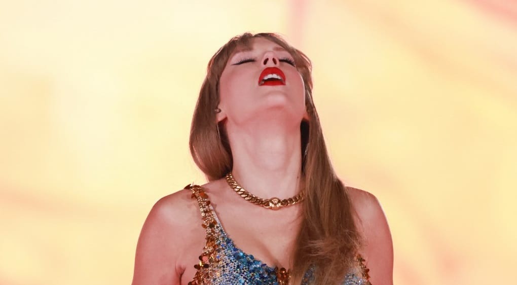 Miért érdekel milliókat, ahogy egy nő a színpadon dolgozza fel a szakítását? – megnéztük Taylor Swiftet Londonban