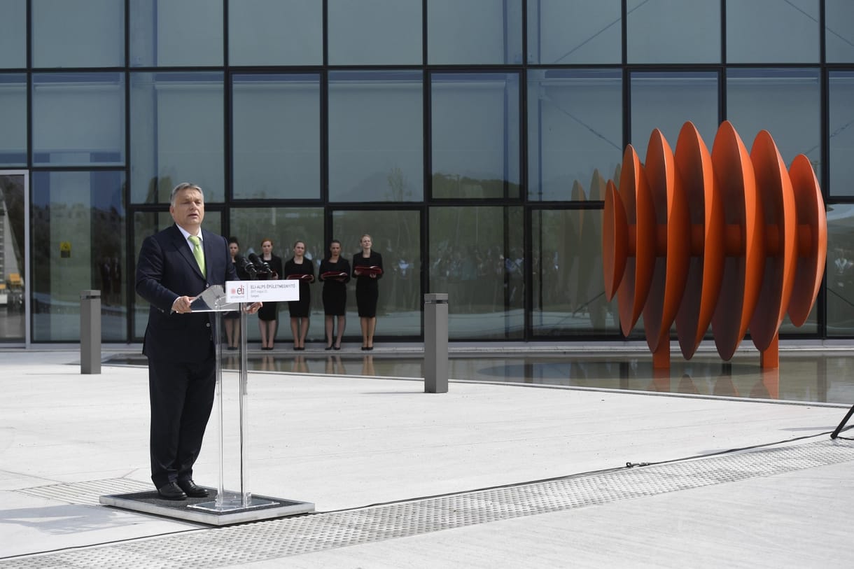 Orbán az oroszok kárára viccelődött Botka városában