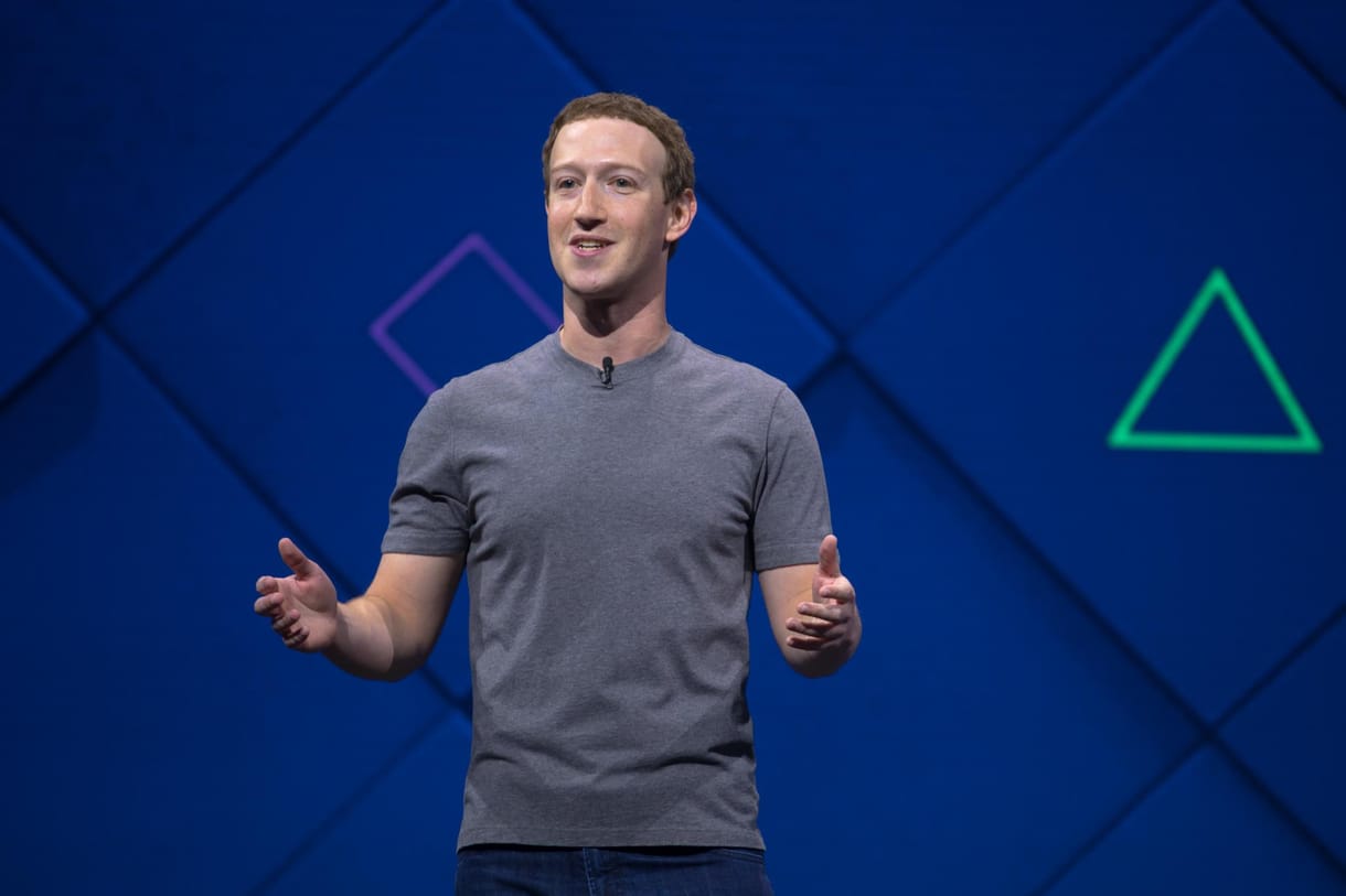 Elővették Mark Zuckerberg első nagy ötletét, és ebből egy új Facebook is lehet