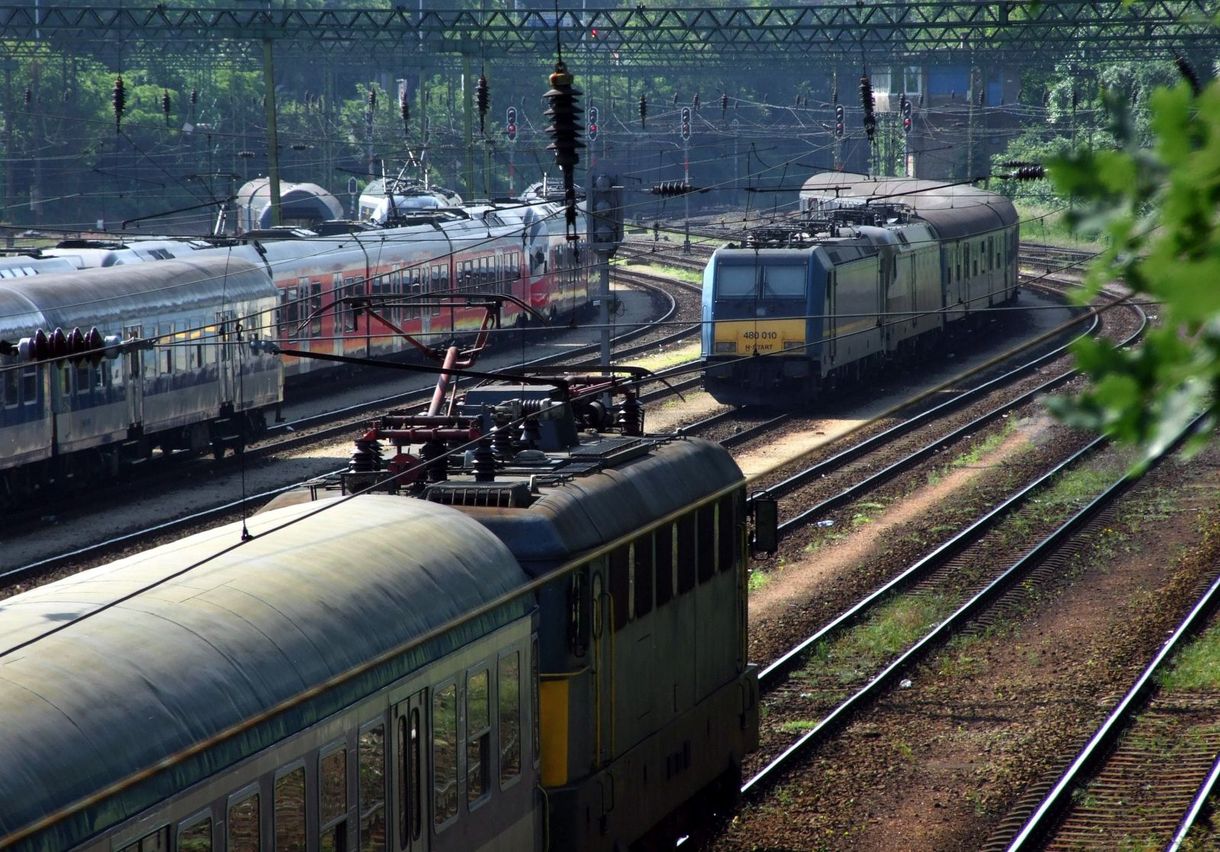 EP: Kaphasson több kártérítést, akinek késik a vonata!