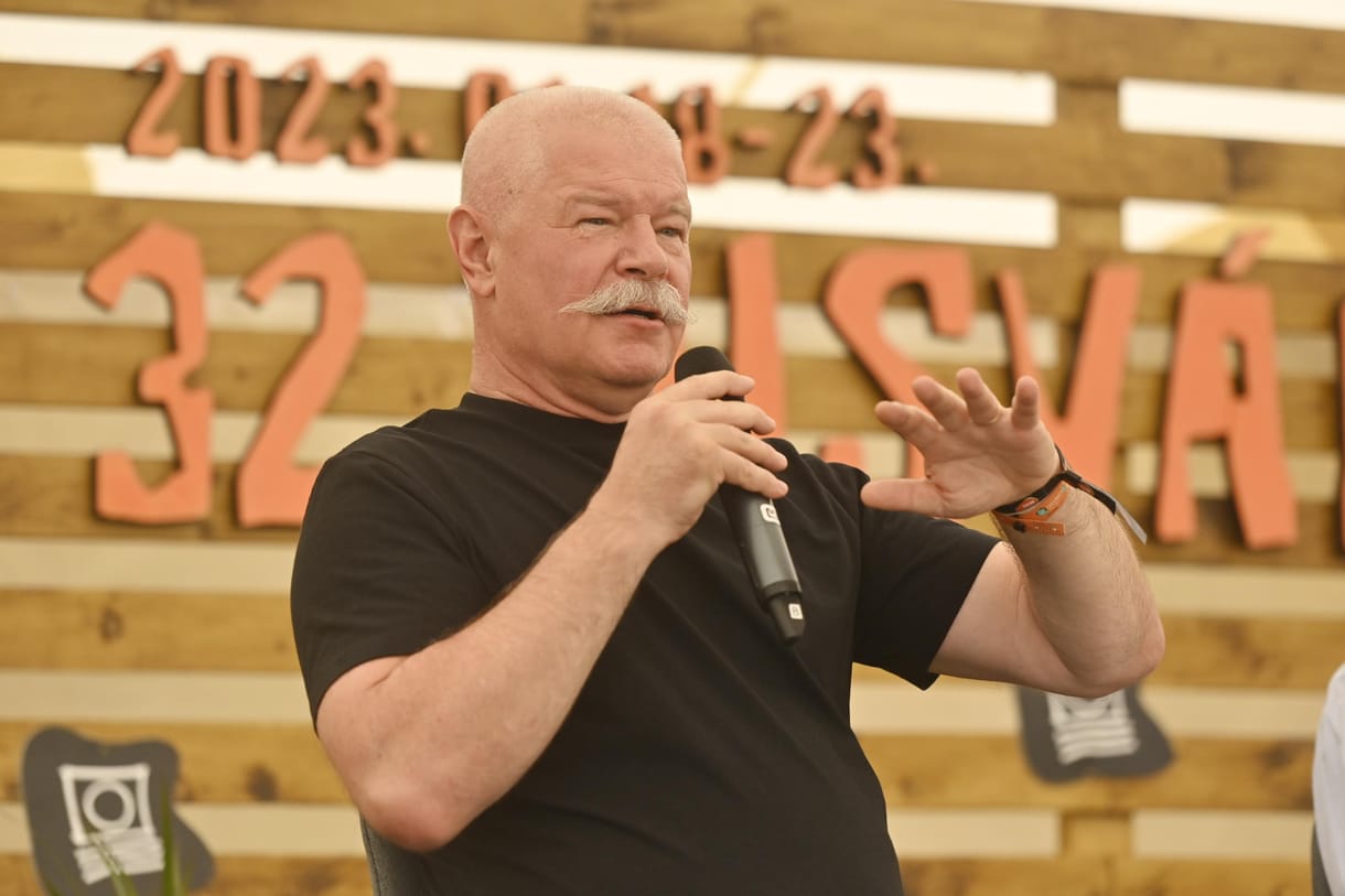 Szokatlan időpontban, szokatlan vendéggel lesz kormányinfó