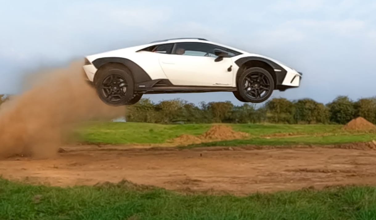 Terepre tervezték, de nem repülni a Lamborghini Sterratót – videó