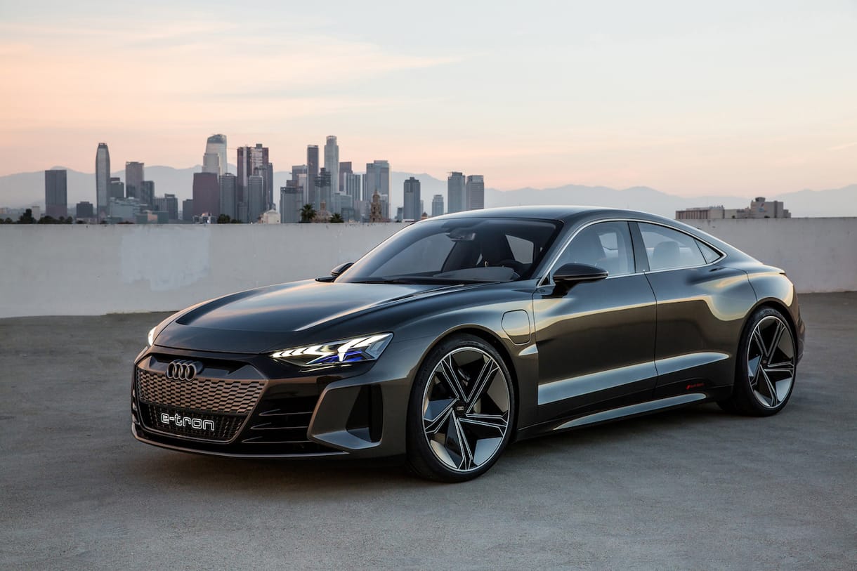 Teljes pályás villanyautós letámadásra készül az Audi