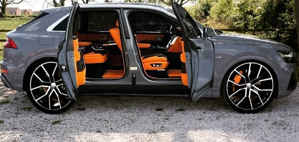 A Rolls-Royce-stílusú öngyilkos ajtókkal álmodták meg az Audi Q8-ast