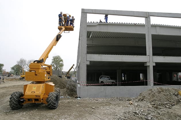 Sorok kígyóznak az elosztó helyeken