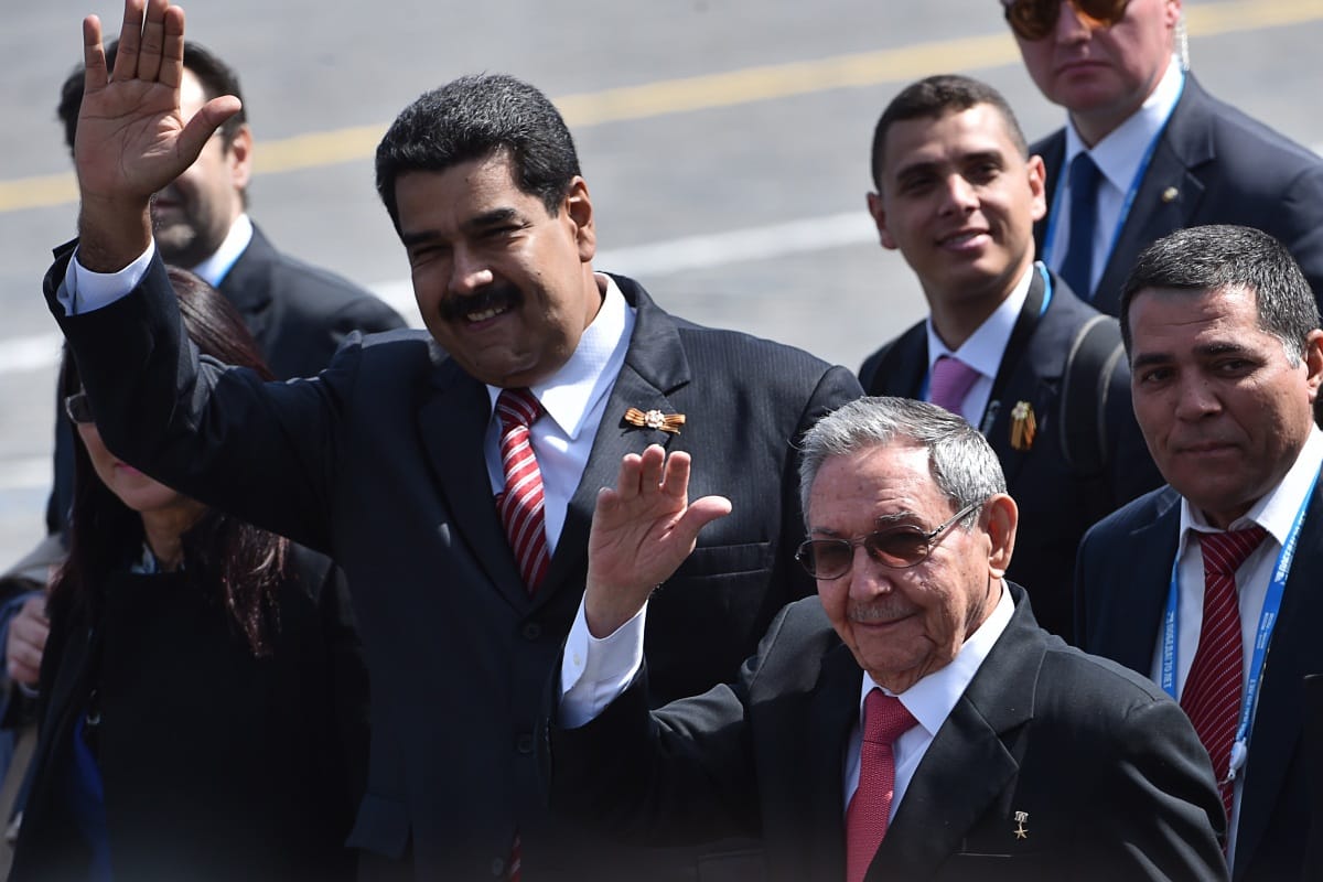 Venezuelai káosz: rászállt a hadsereg a kikötőkre és a repterekre