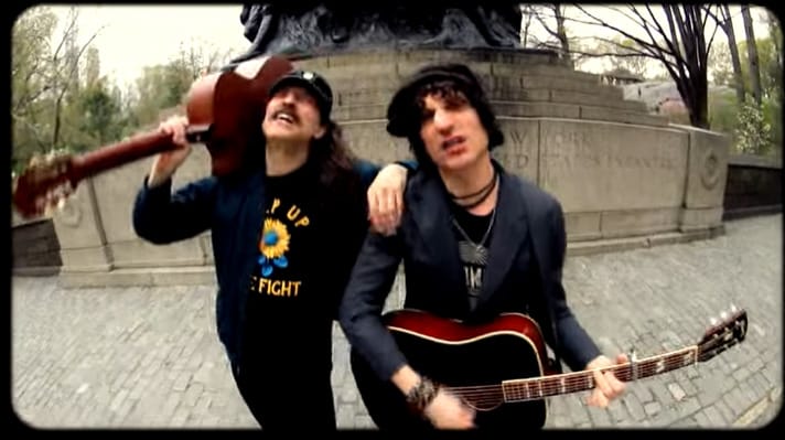 A Gogol Bordello ukrán származású sztárja újabb dalban áll ki a szülőföldjéért