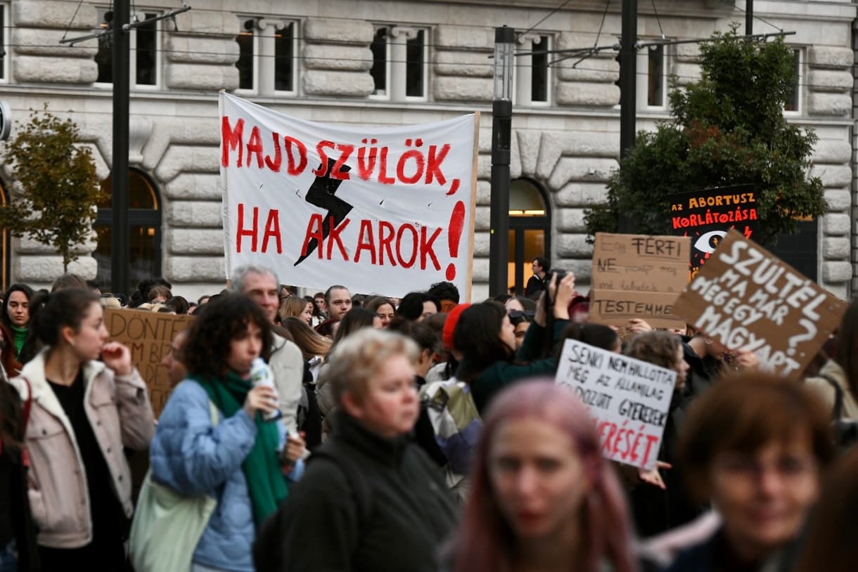 „Ha a fogantatáshoz két ember kell, akkor a férjnek miért nem kell meghallgatnia a szívhangot?”