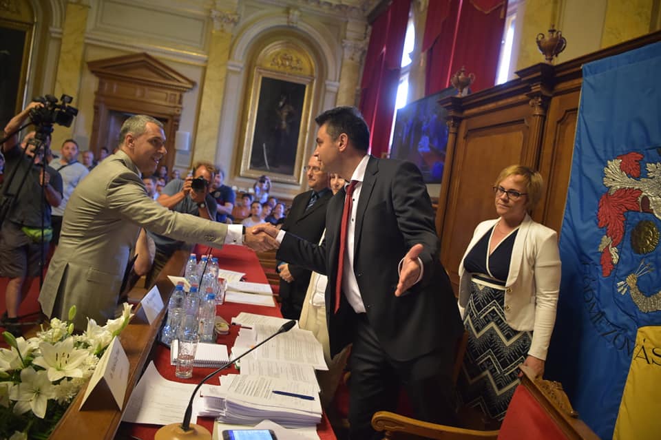 Telefonszámot is cserélt Lázár János és Márki-Zay Péter