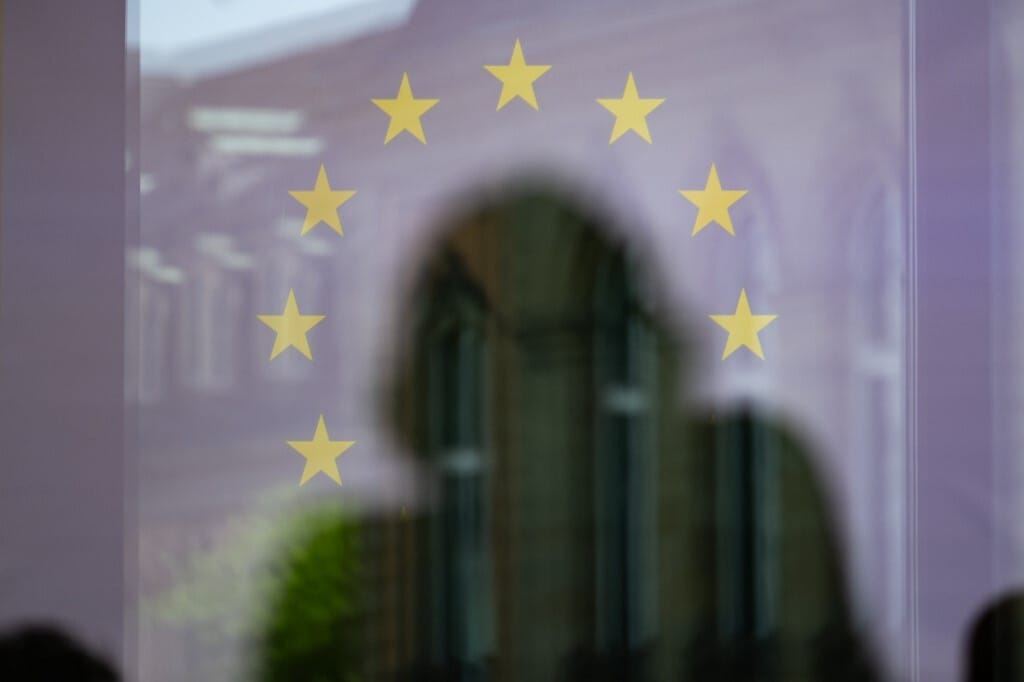 Felszólította az Európai Bizottság Magyarországot, hogy ne ássa alá az uniós közös álláspontot