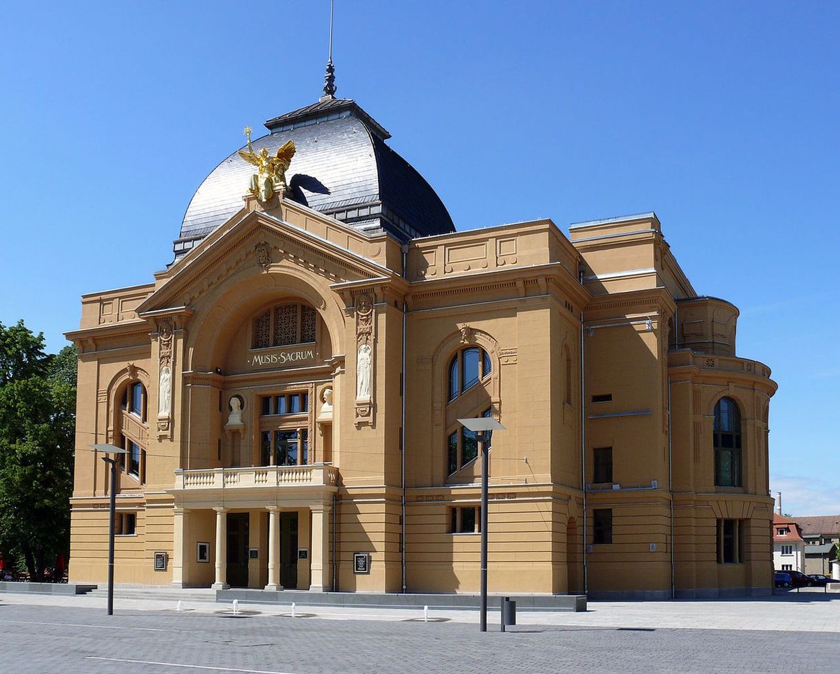 Rasszista támadások miatt mondott fel egy német színház több munkatársa