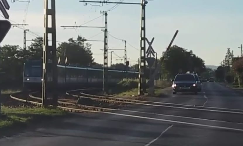 Gyerekeket próbálnak autóba csábítani Pomázon, nyomoz a rendőrség