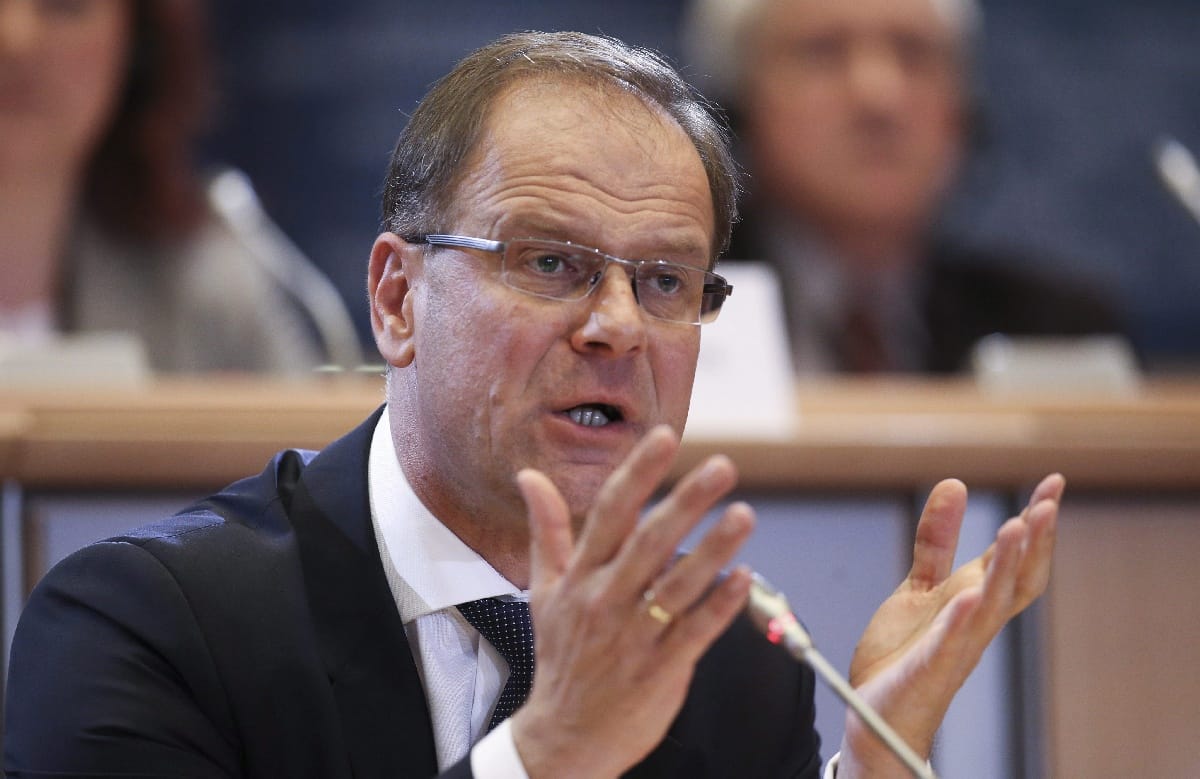 Jávor: Két bizottság is elhatárolódott Navracsicstól Brüsszelben