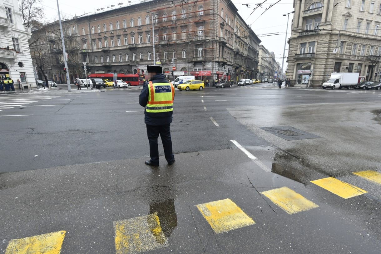 Így bolydul fel a város a Jobbik-tüntetés miatt