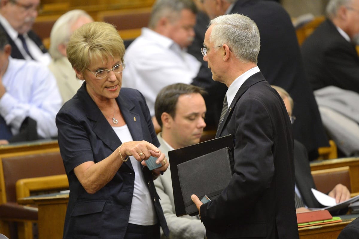Hoffmann-Pokorni csörte: most lenyomta a Fidesz a kormányt
