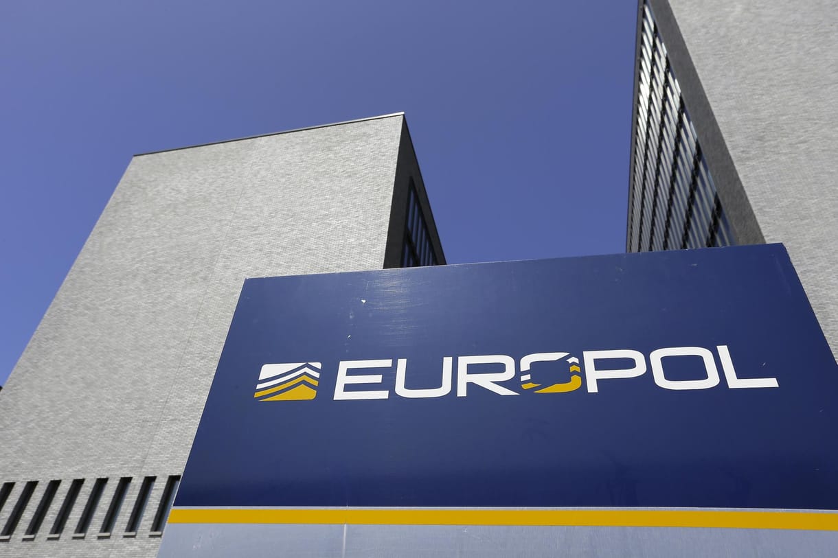 Europol: felszámolták a világ egyik legnagyobb pedofilplatformját