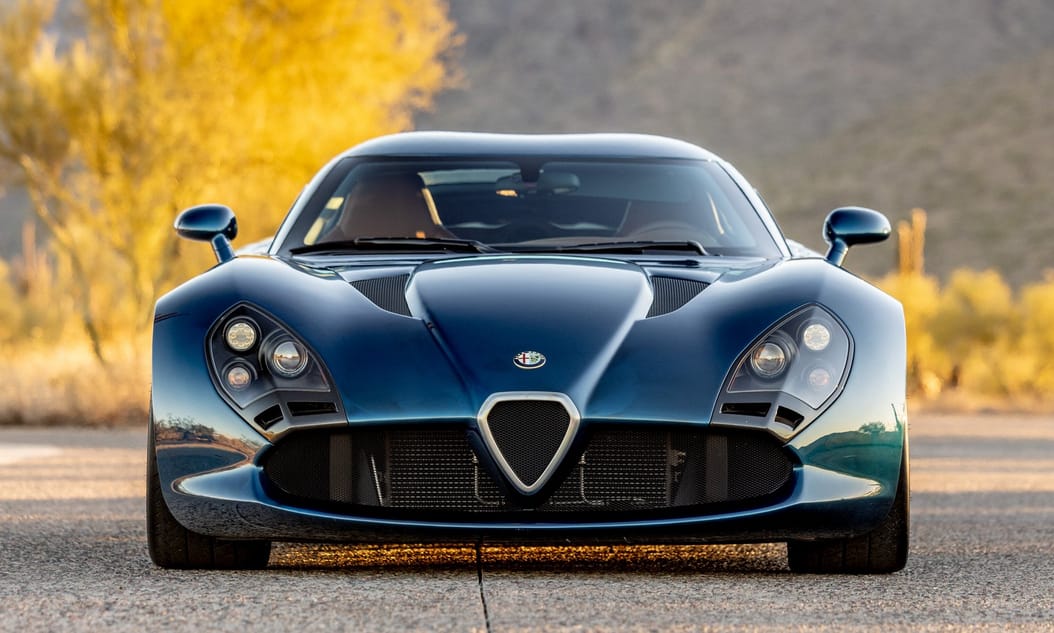 Olasz vipera: 8,4 literes motorral vár új gazdára ez a szuperritka Alfa Romeo