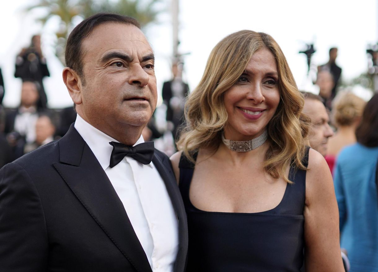 Carlos Ghosn felesége ellen adtak ki elfogatóparancsot Japánban