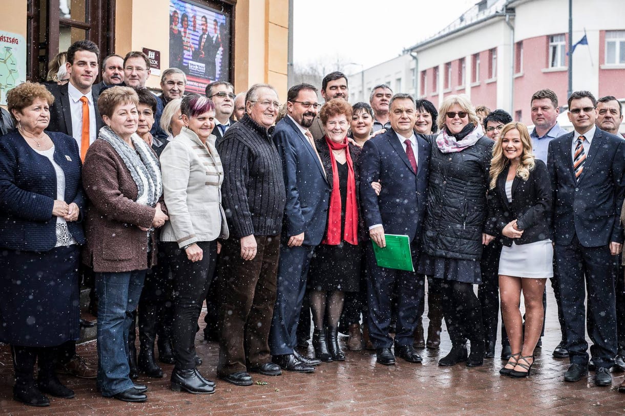 Aki antiszemita viccel szégyent hoz az országra, Orbántól kap kampányvideót