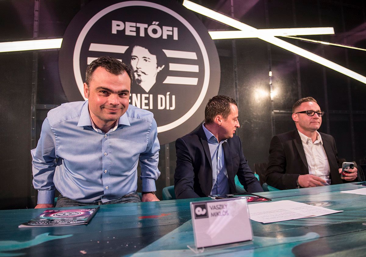 Soha nem látott egységben a zenészszakma a Petőfi Rádió átalakítása ellen