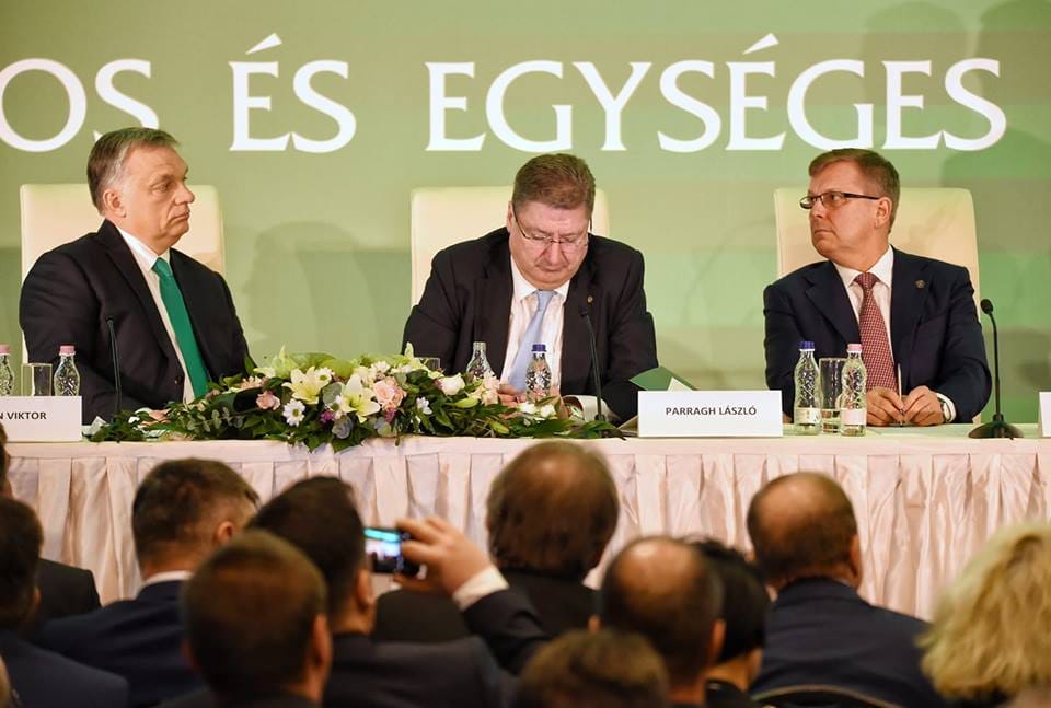És akkor rárontott  Matolcsy Györgyre Orbán Viktor belső köre is