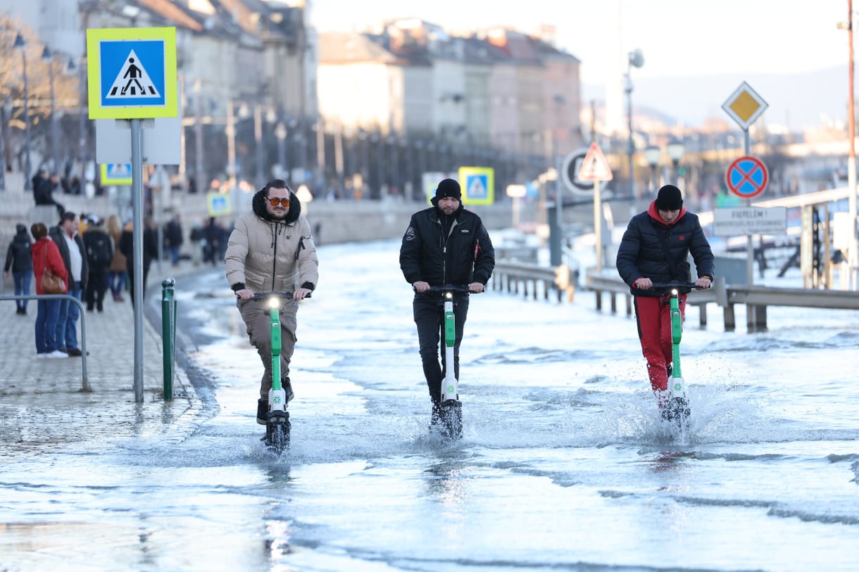 A tetőzés napján tíz centivel kevesebb a Duna budapesti vízállása az előrejelzettnél