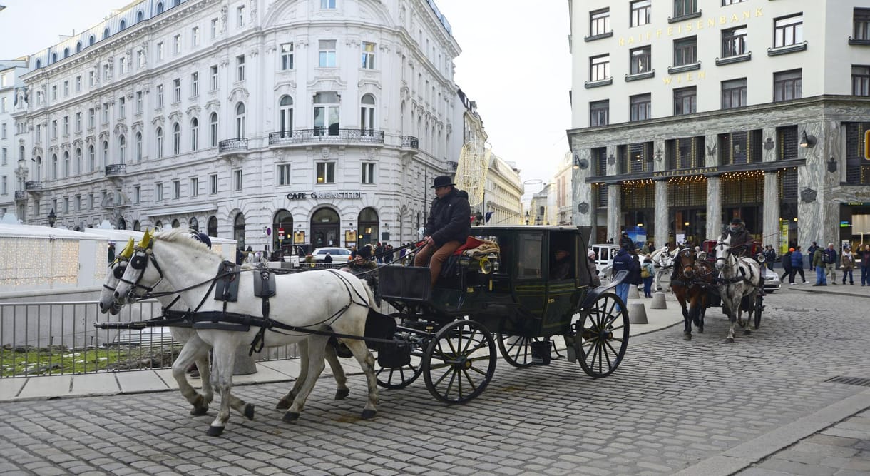 Utolsó földjét is eladja Ausztriában a Habsburg Birodalom legnagyobb hitelezője