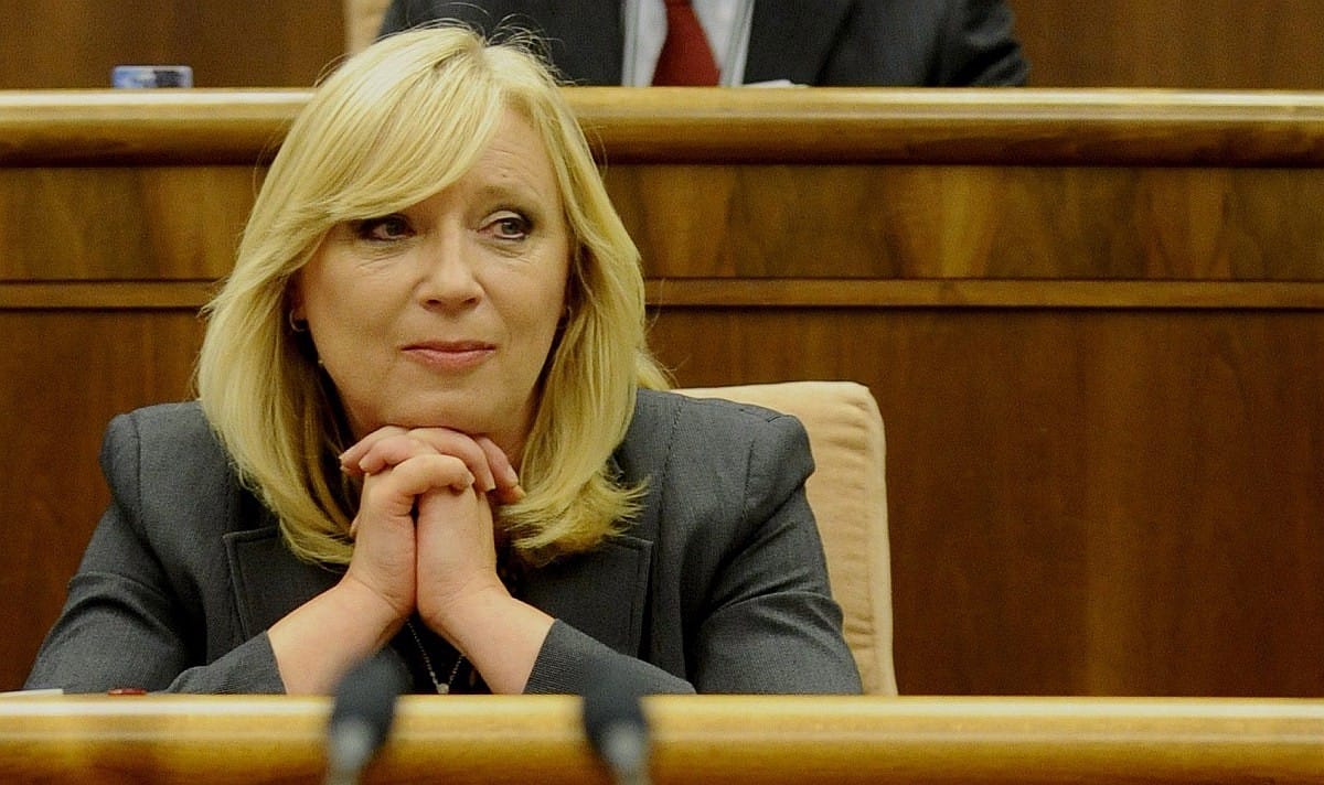 Felállhat a miniszterelnöki bársonyszékből Radicová?