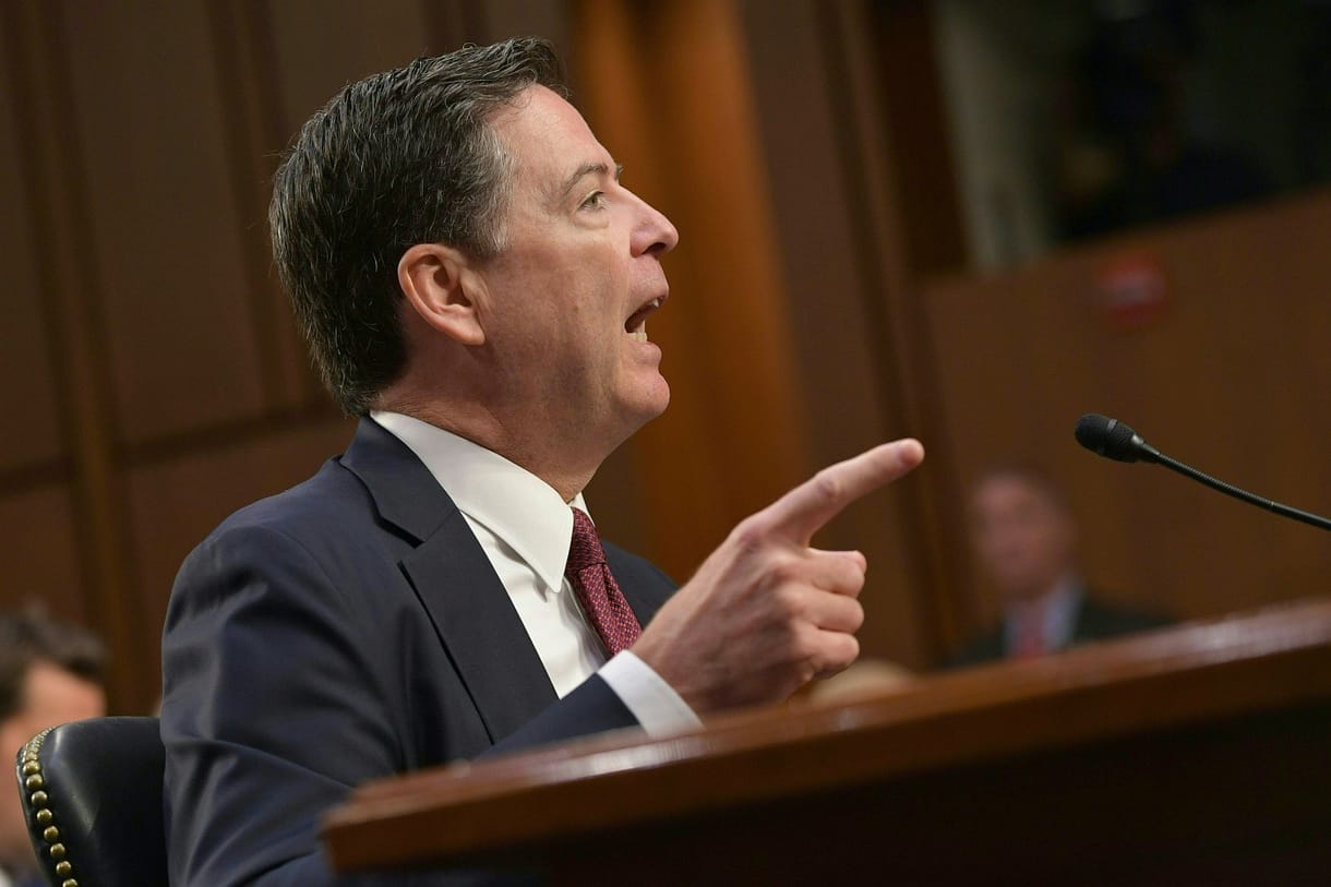 Házkutatást tartottak a volt FBI-főnök lakásán
