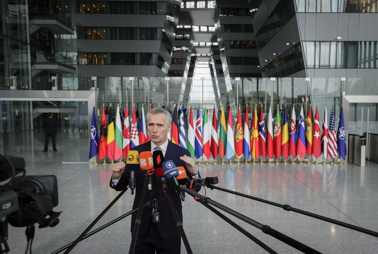 „Példátlan gyorsasággal” vehetik fel Svédországot és Finnországot a NATO-ba