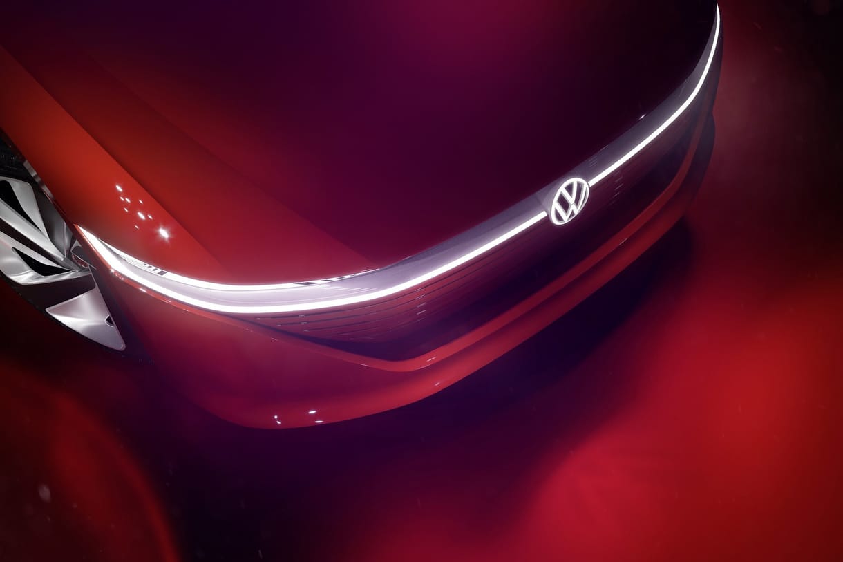 A VW elhalasztja kulcsfontosságú villanyautós projektjét