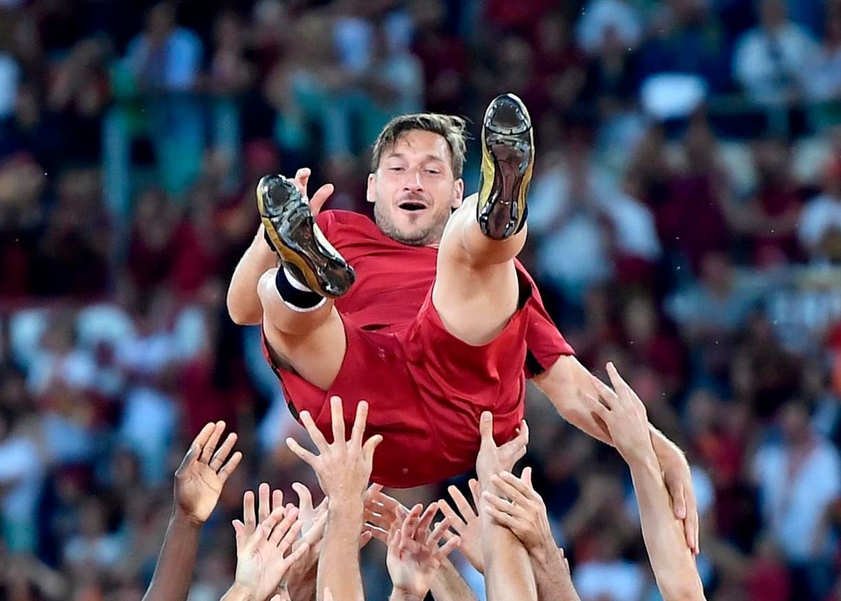 A könnyes szemű Totti mindenkit megríkatott a búcsúmeccsén