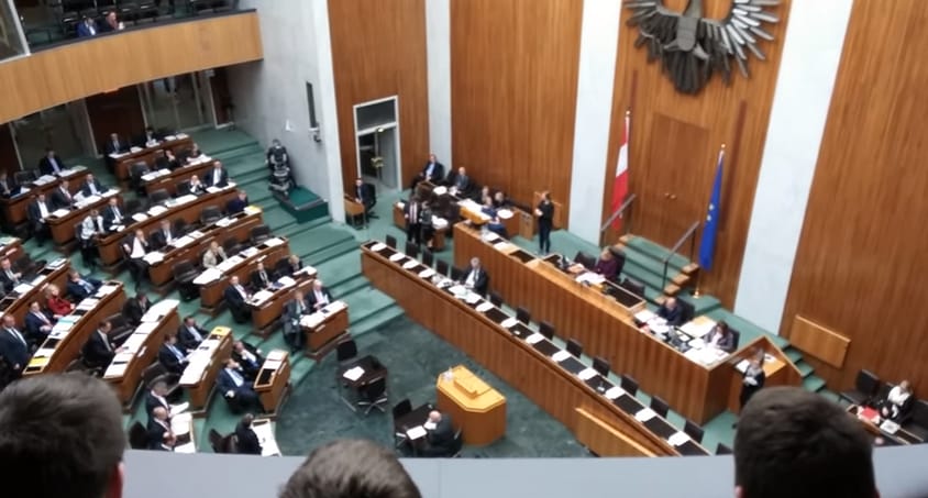 Náci relikviákra bukkantak az osztrák parlament felújítása közben
