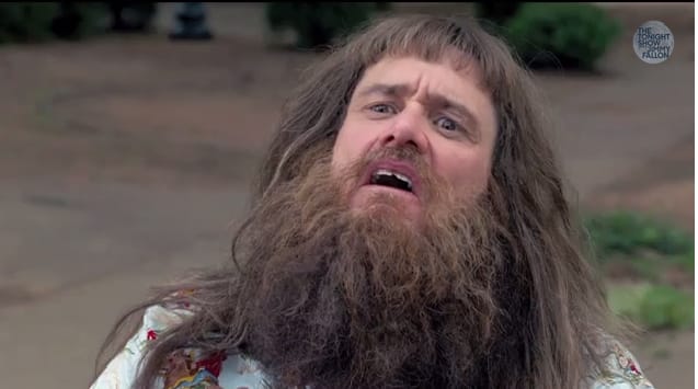 Macskaánusz és katéter – Itt van a Dumb és Dumber 2. előzetese