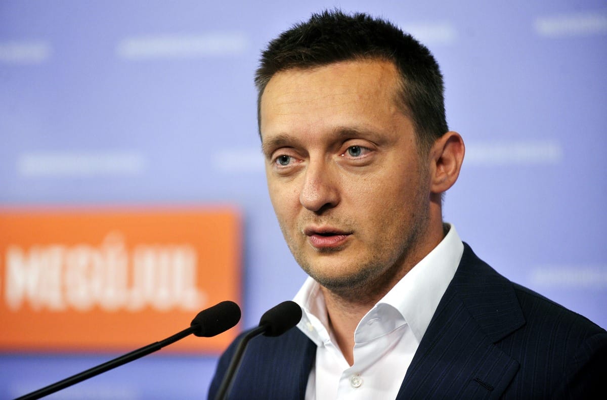 Rogán nekimenne az önkormányzatoknak