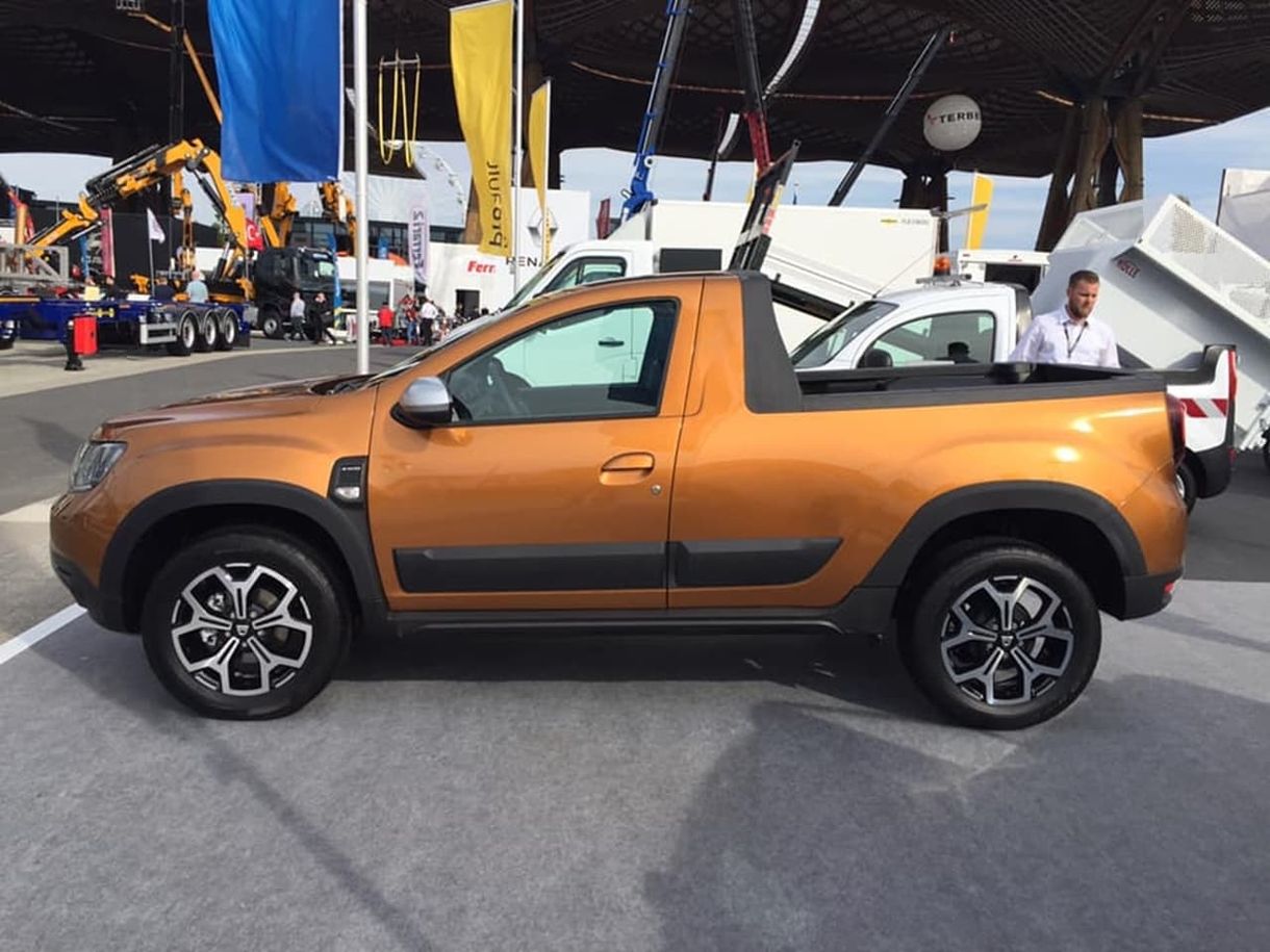 Jól néz ki és olcsó is lehet a Dacia Duster pickup