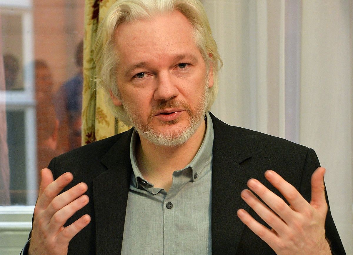 Assange: nem oroszok hackelték meg a Clinton-kampányt