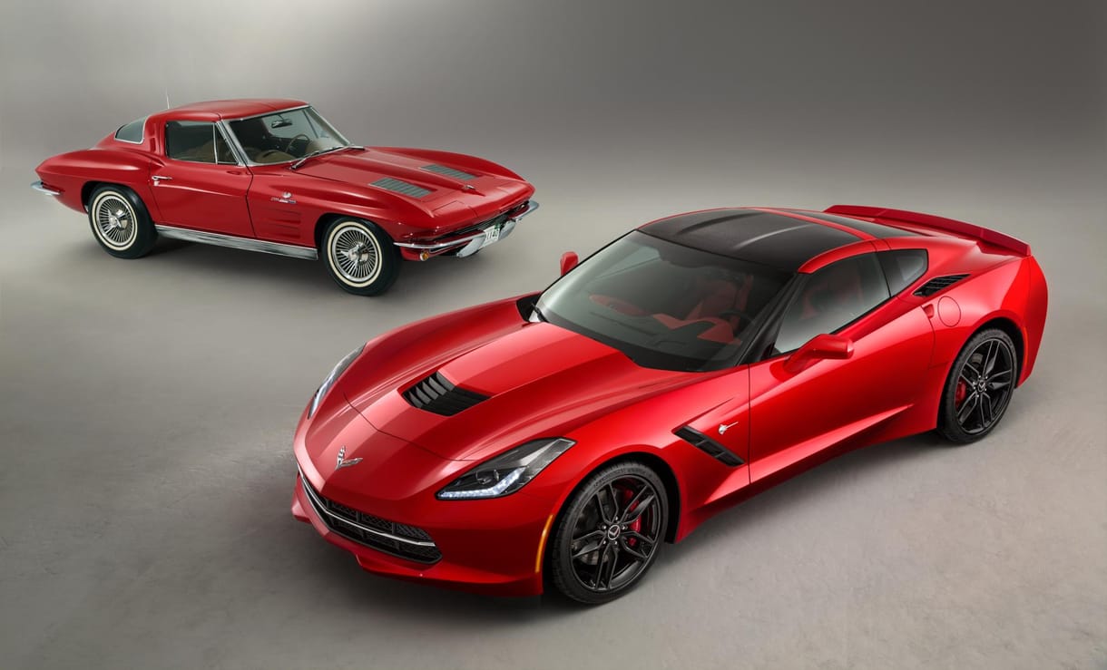 Tűzpiros új Corvette-jével térhet haza a legjobb amerikai focista