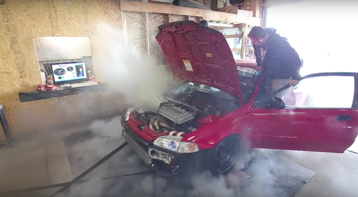 500 lóerőt pakoltak a Hondába, de elvérzett a fékpadon – videó