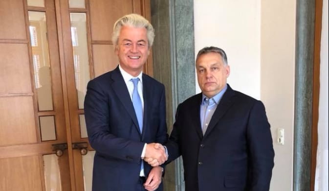 A holland szélsőjobb vezére szerint Orbán barátok nélkül üldögél az Európai Néppártban